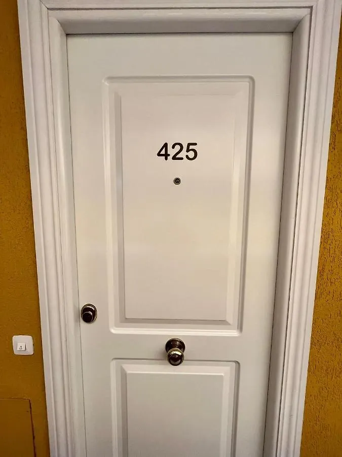 A 10 Min De La Playa Y Con Excelentes Zonas Comunes Apartment Benalmadena Spain